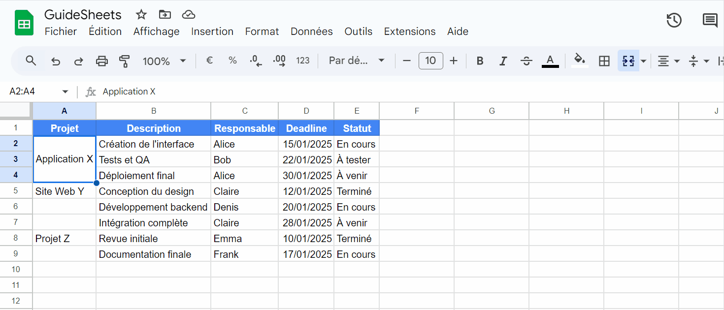 Démonstration de l'action de copier le formatage des cellules fusionnées sur Google Sheets.