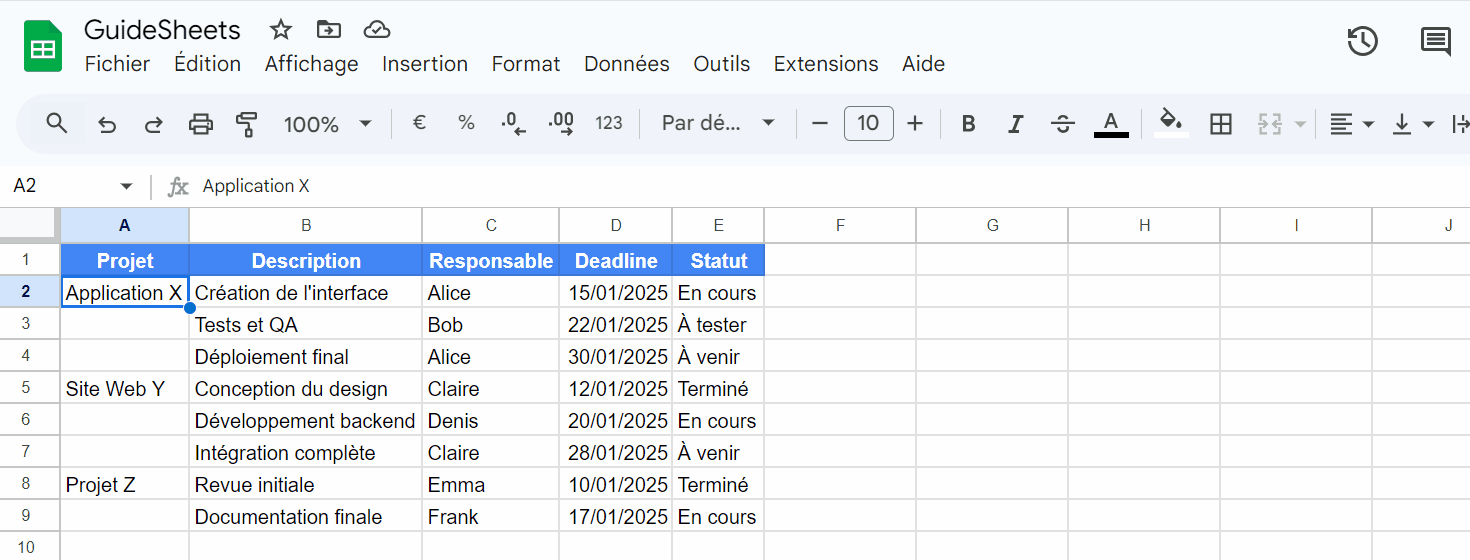 Démonstration de l'action de fusionner des cellules sur Google Sheets.